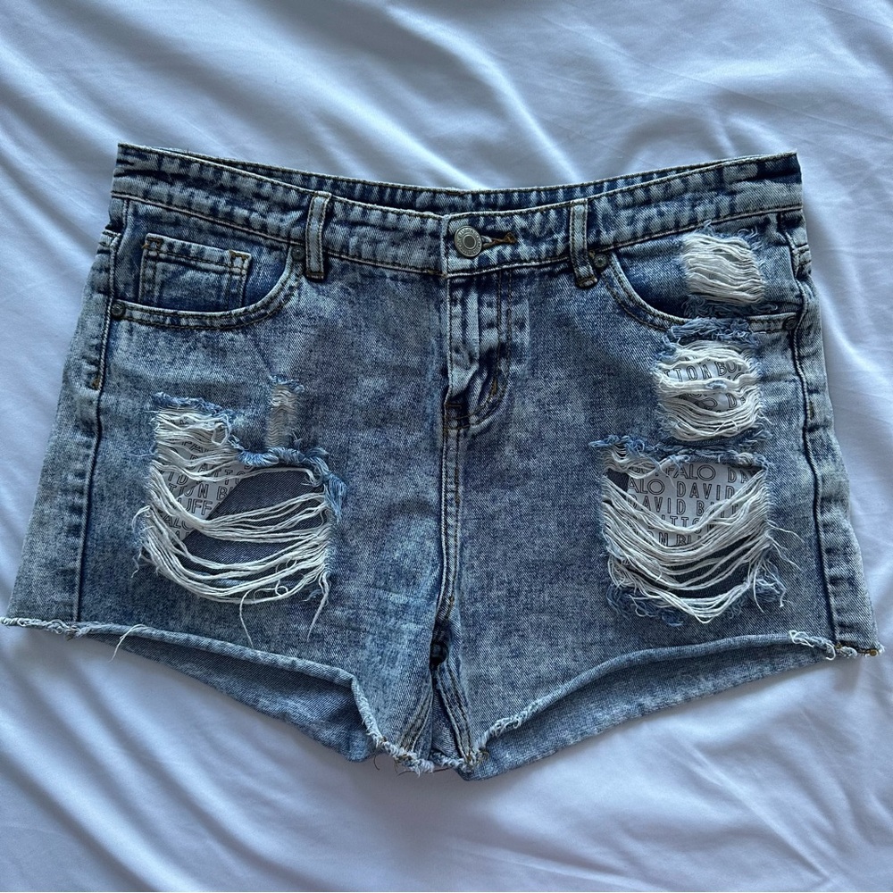Buffalo David Bitton “Cinnamon” Distressed Denim Shorts Size 28 Y2K Festival